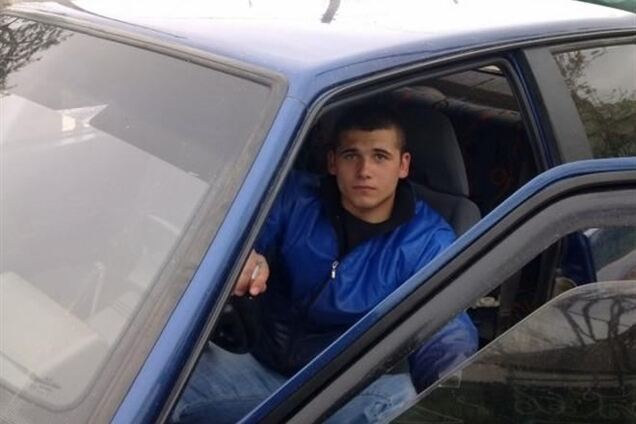 На изъятых из автомобиля таксиста вещах обнаружили кровь Крашковой