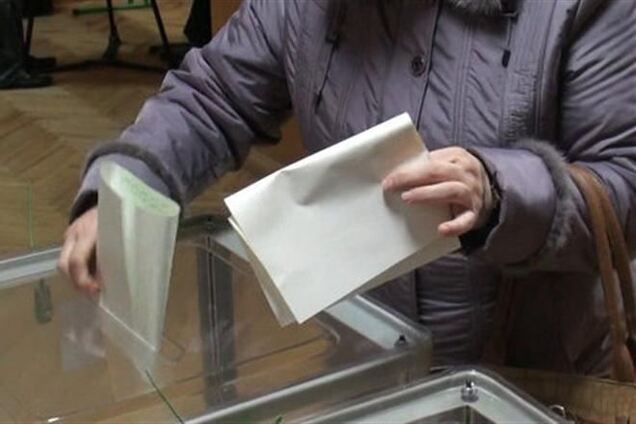 16 октября начинается кампания по перевыборам в 'проблемных' округах