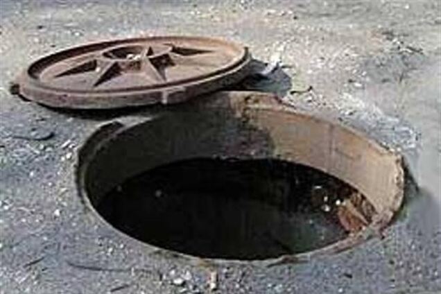 Сім'ї загиблого в каналізації Львова хлопчика виплатять 100 тис. грн