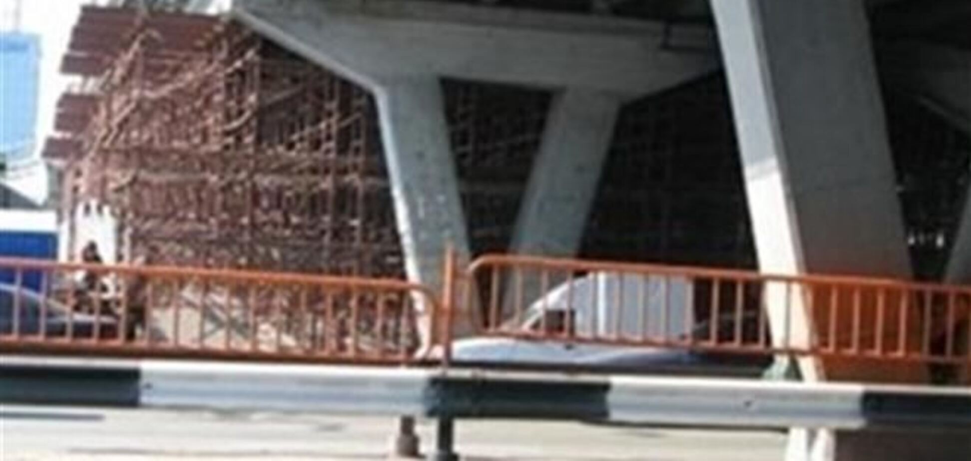 Половине столичных мостов и путепроводов срочно нужен ремонт