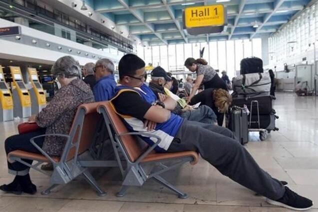 Массовая забастовка парализовала авиасообщение в Италии