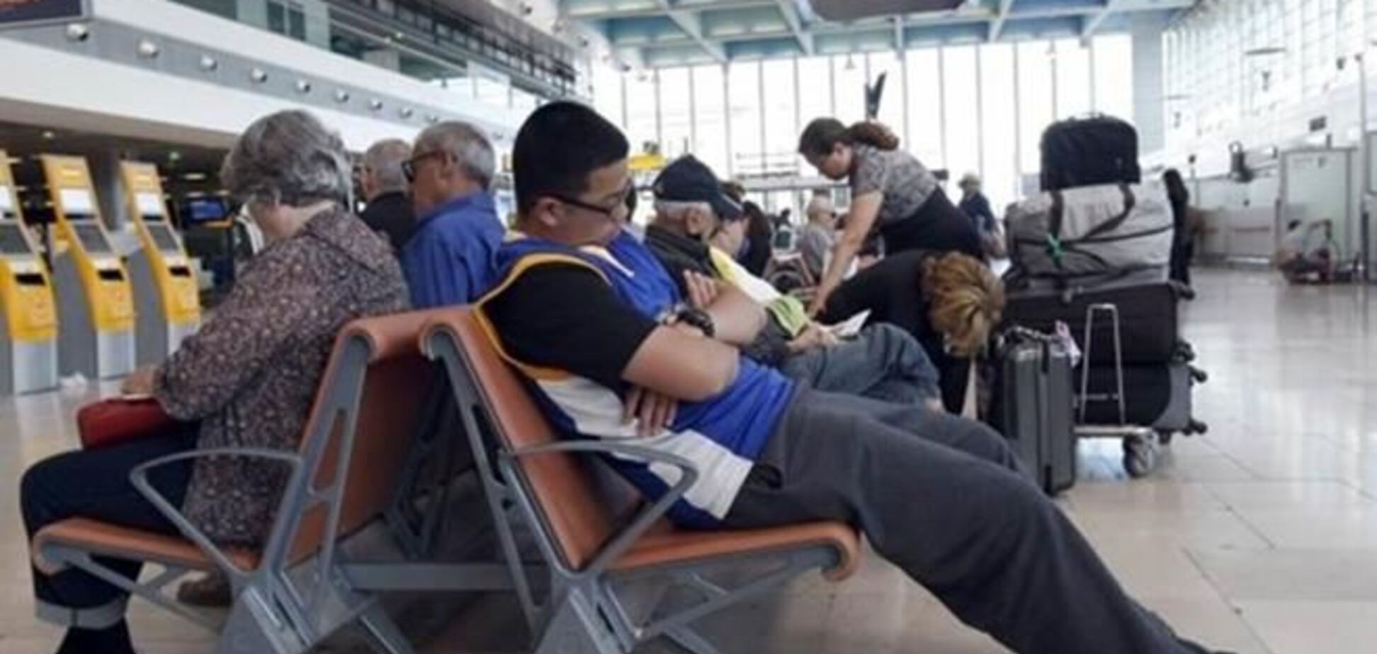 Массовая забастовка парализовала авиасообщение в Италии