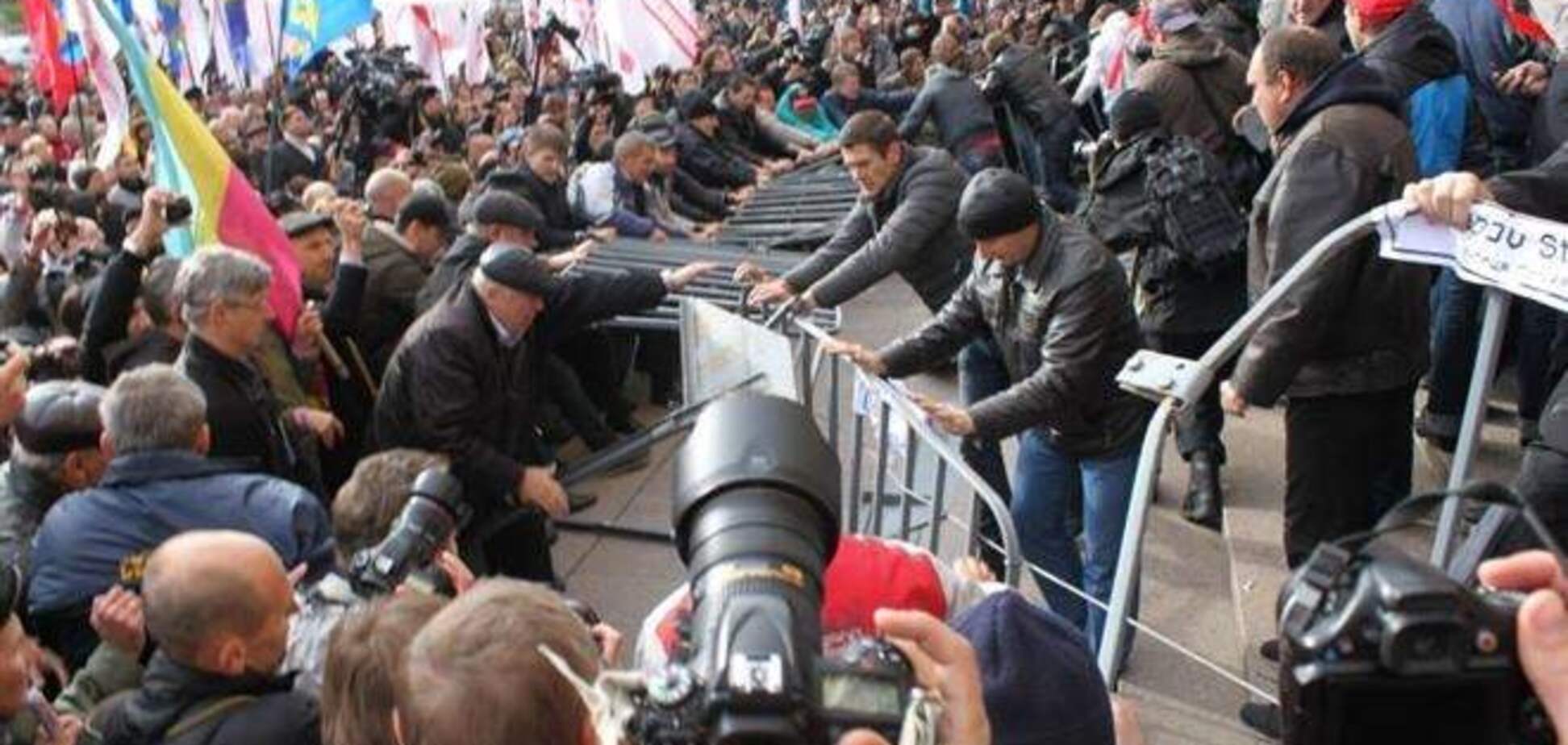 Милиция составила пять админпротоколов в отношении митингующих под Киевсоветом