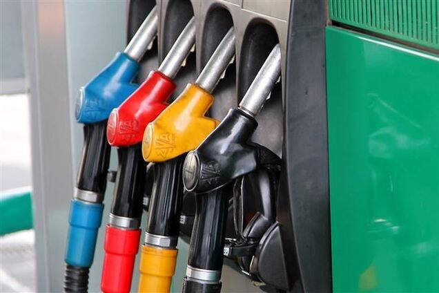 В Украине падают цены на бензин