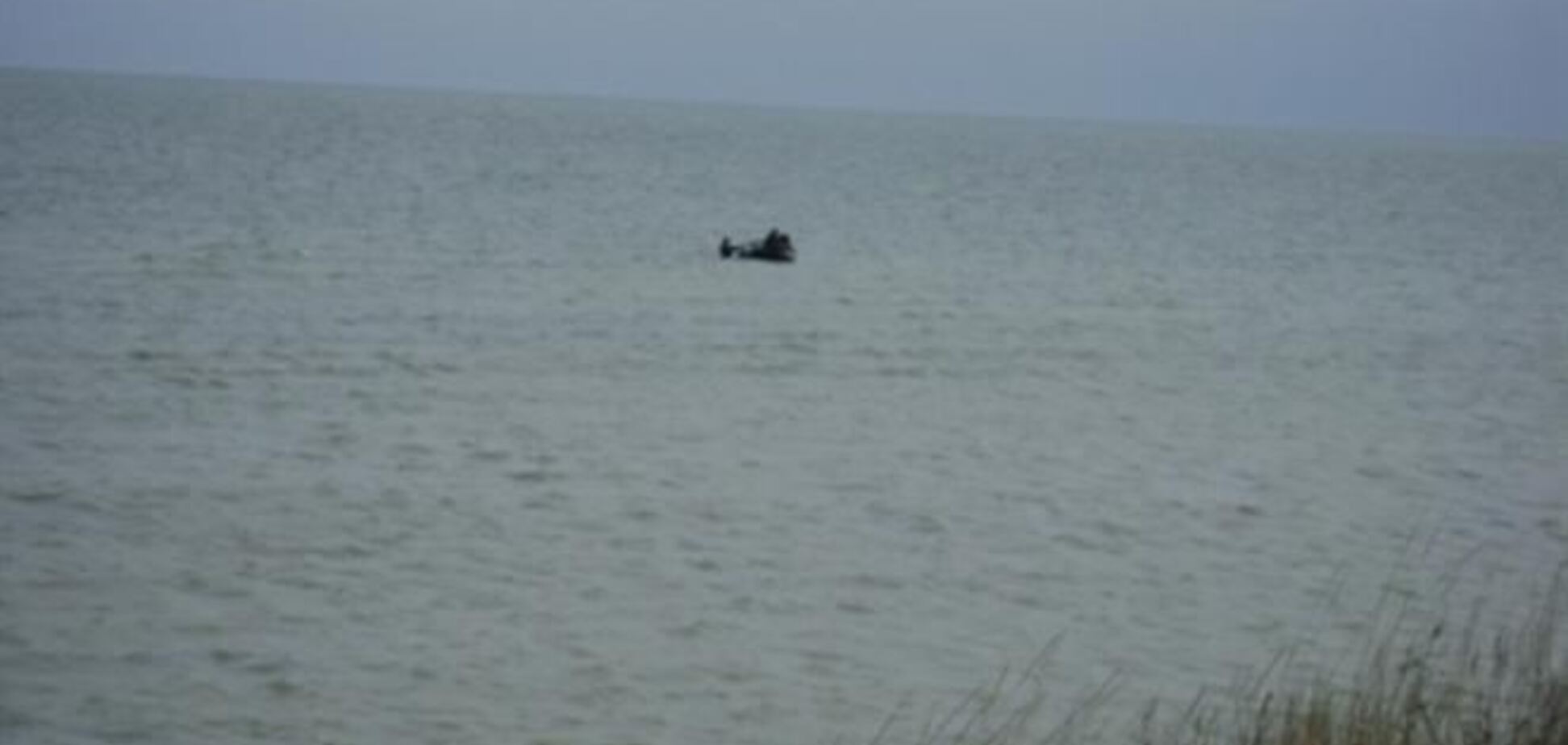 До пошуків зниклого в Азовському морі рибалки залучили катери і авіацію