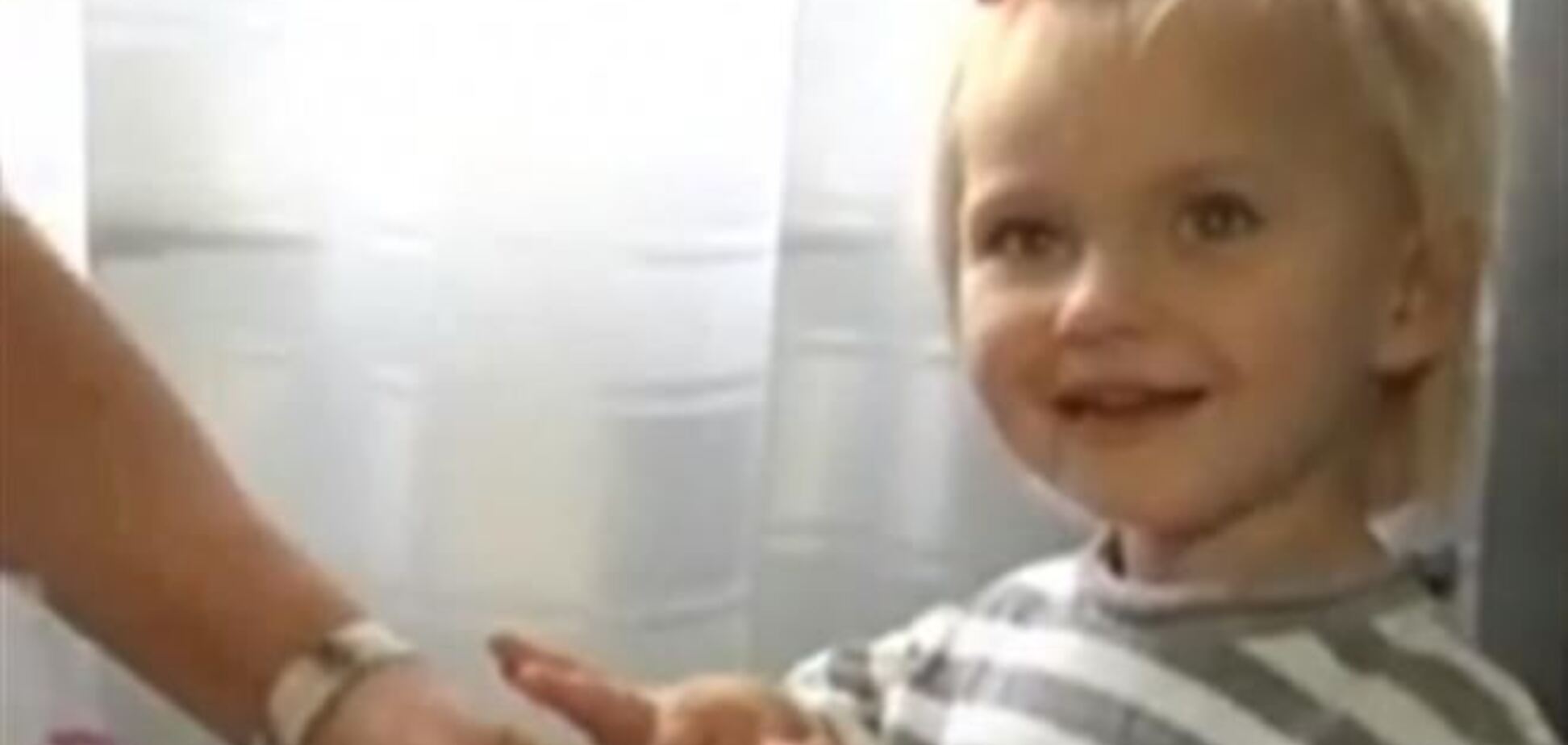 Катя, которую бросила мама, остается в киевском детдоме