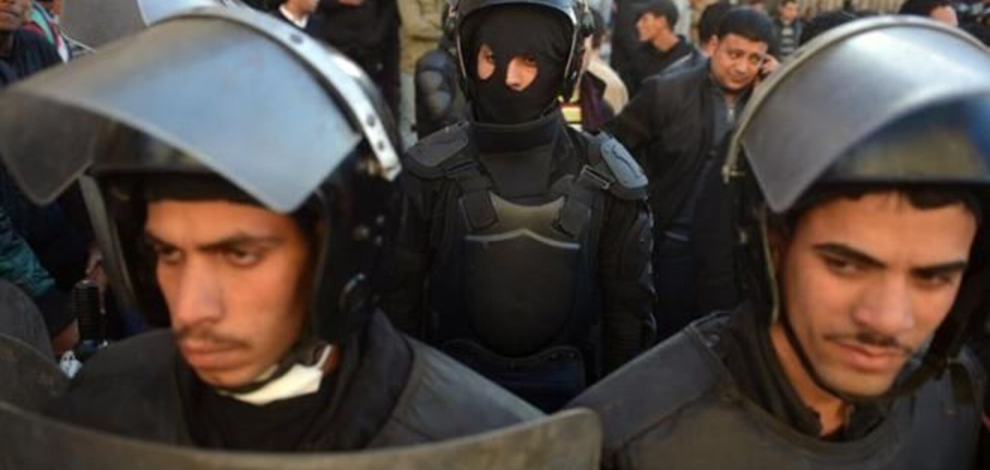 В Египте четверо полицейских арестованы за массовое убийство 'Братьев-мусульман'