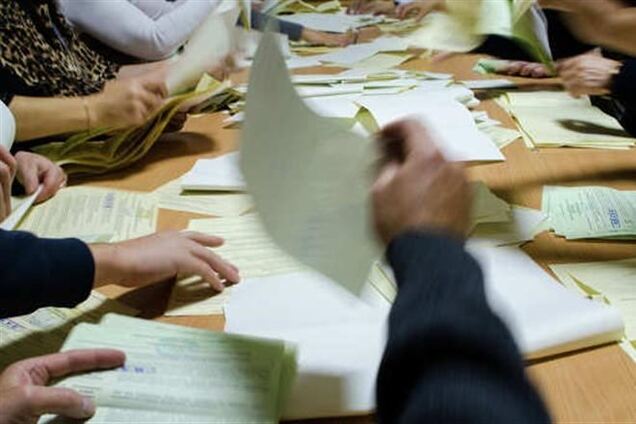 ЦИК зарегистрировал 29 кандидатов на довыборах в парламент