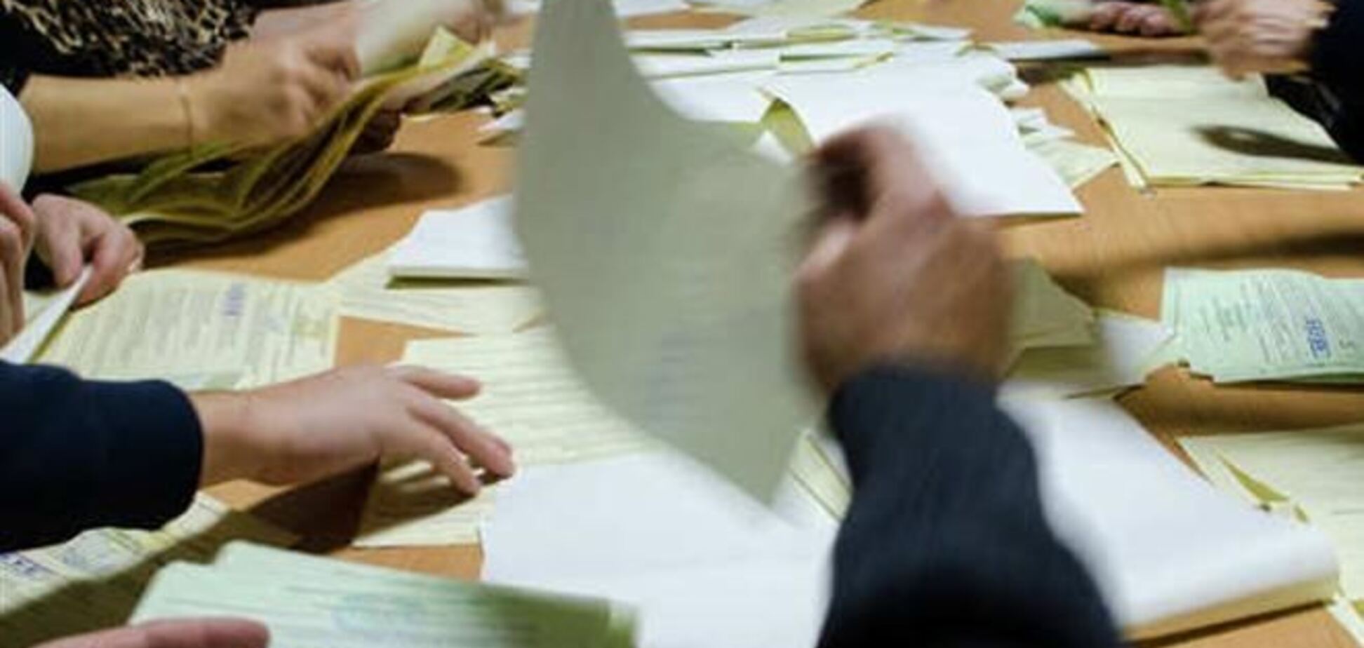 ЦВК зареєструвала 29 кандидатів на довиборах до парламенту