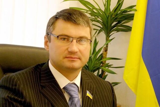 Яценюк 18 октября ночью отозвал свой законопроект о лечении заключенных - Мищенко