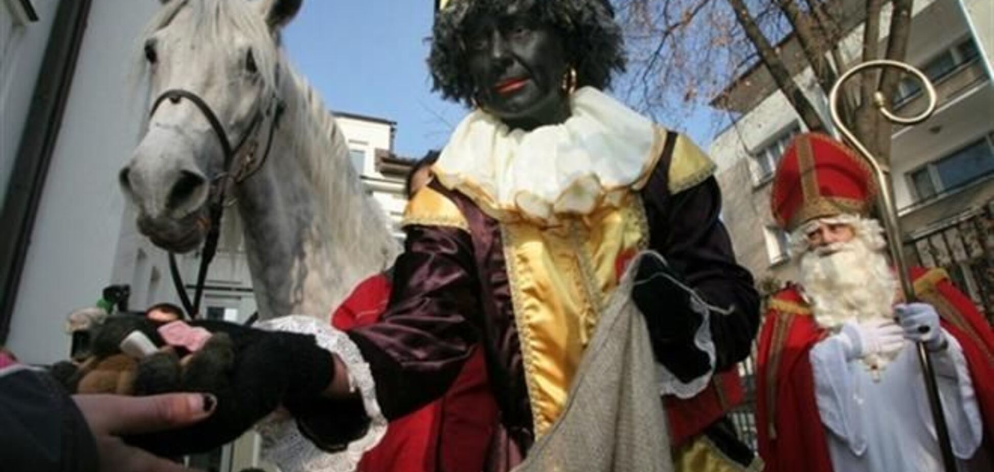 ООН взъелась на спутника Санта-Клауса