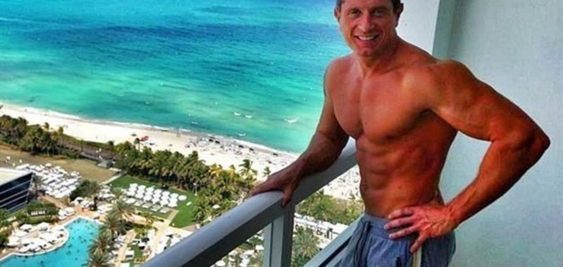 Самсоненко заменил Димопулос целой командой красоток