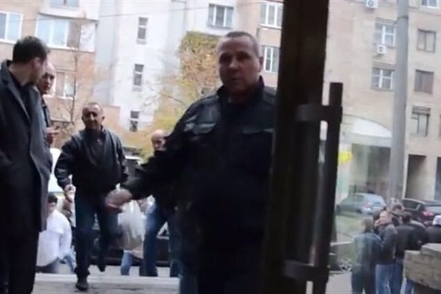 В интернет-магазине Rozetka милиция проверяла подозрительный пакет