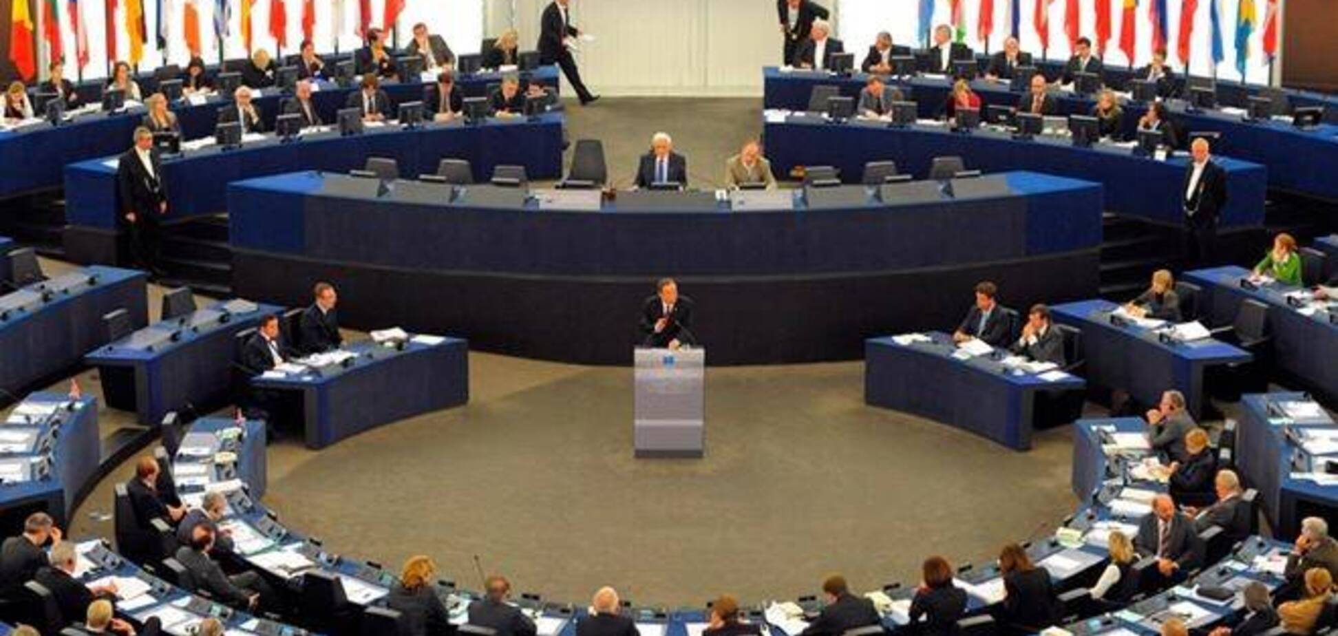 ЄП підтримав резолюцію про підписання угоди про асоціацію в листопаді 2013