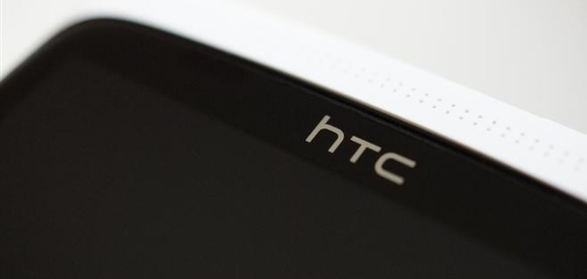 HTC сокращает производство смартфонов – СМИ