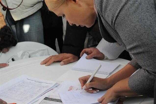 Графологи: письма Тимошенко с критикой Яценюка и Кличко — подлинные