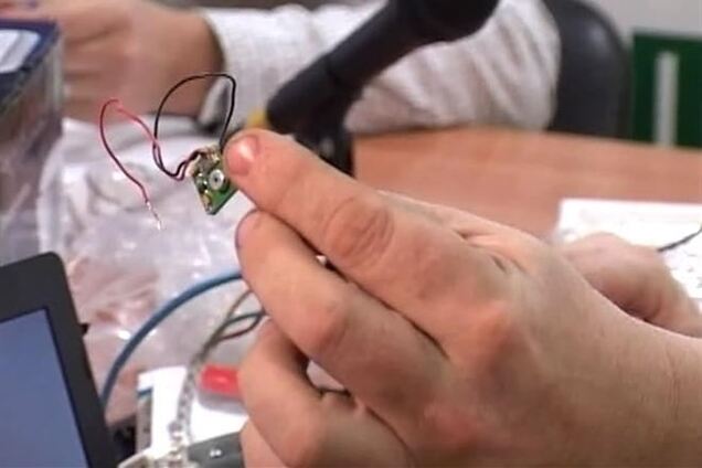 У Росію завезли китайські праски-шпигуни