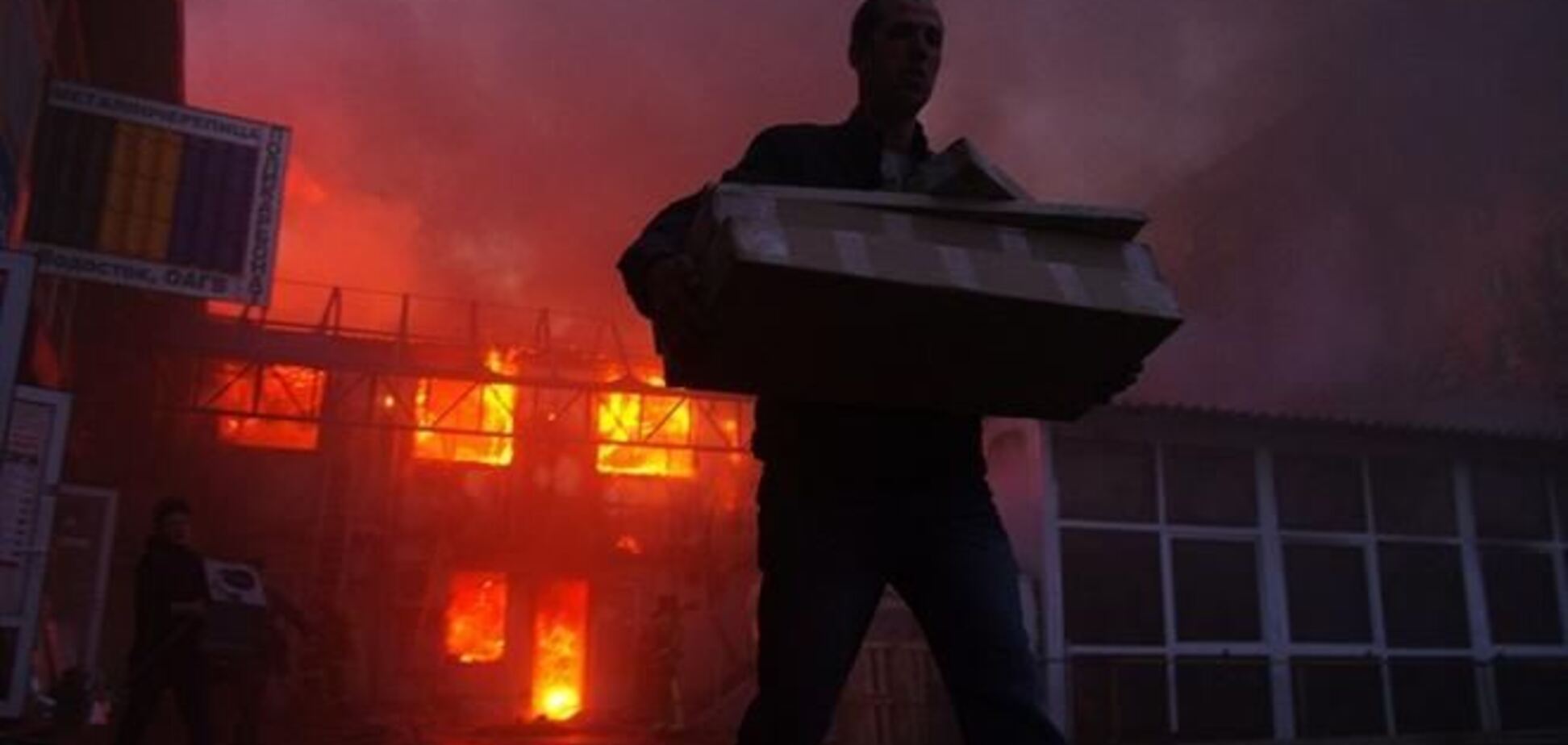 Велика пожежа на ринку в Одесі: дим було видно за кілометри