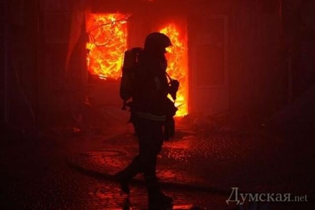 В Одесі ліквідували пожежу на ринку загальною площею в 480 кв. м