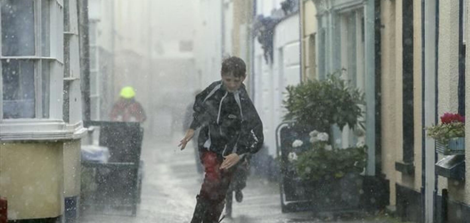 У Європі бушує шторм 'Святий Юда'