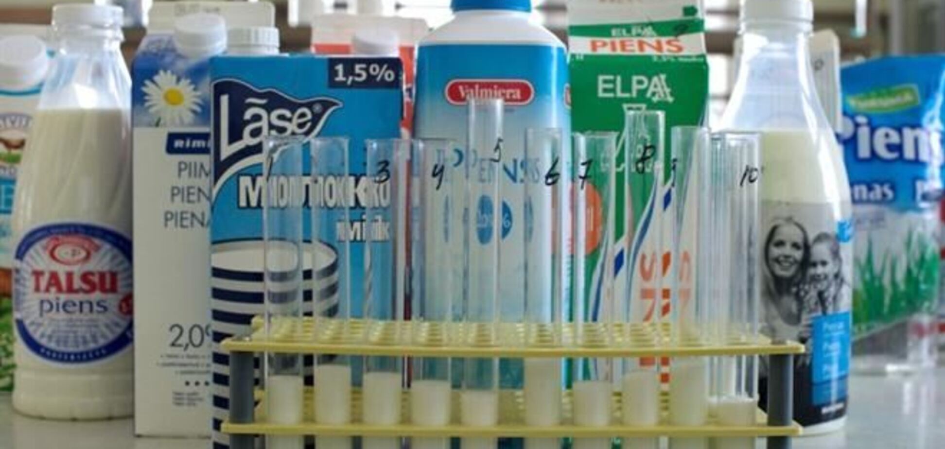 Роспотребнадзор пока не возвращает на рынок литовскую молочку