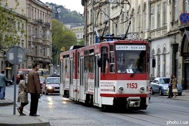 У Львові контролери побили 15-річну дівчину