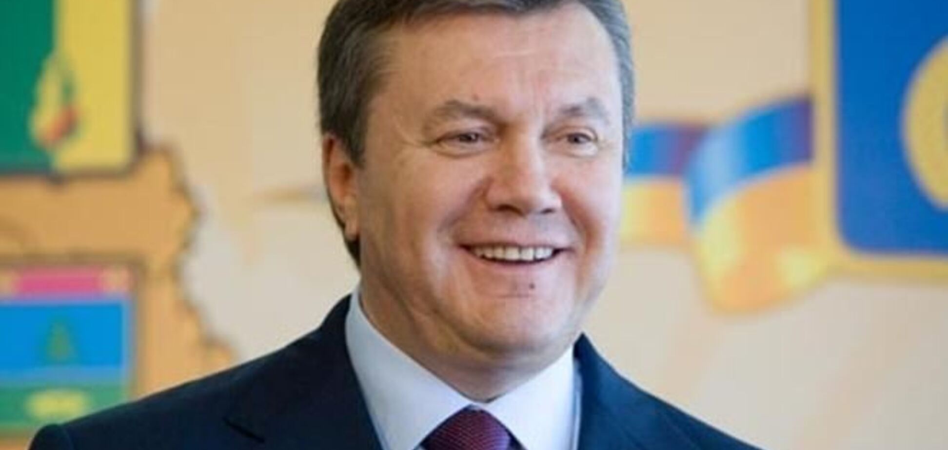 Янукович поздравил украинцев с Днем освобождения от фашистских захватчиков
