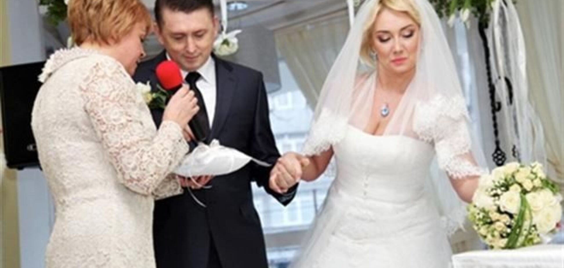 Мельниченко и Розинская обвенчаются за границей