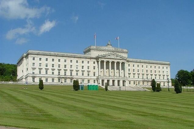 Правительство Северной Ирландии эвакуировано из-за письма со взрывчаткой