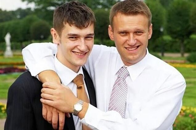 Братьям Навальным предъявили окончательное обвинение по делу 'Ив Роше'