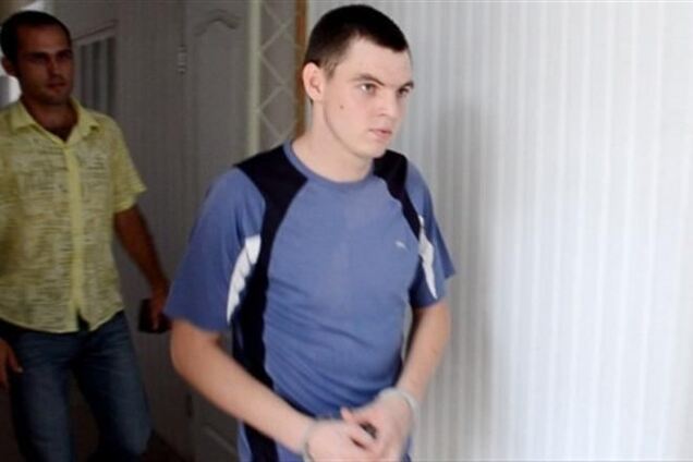 Таксист: меня избивали, заставляя признаться в изнасиловании Крашковой