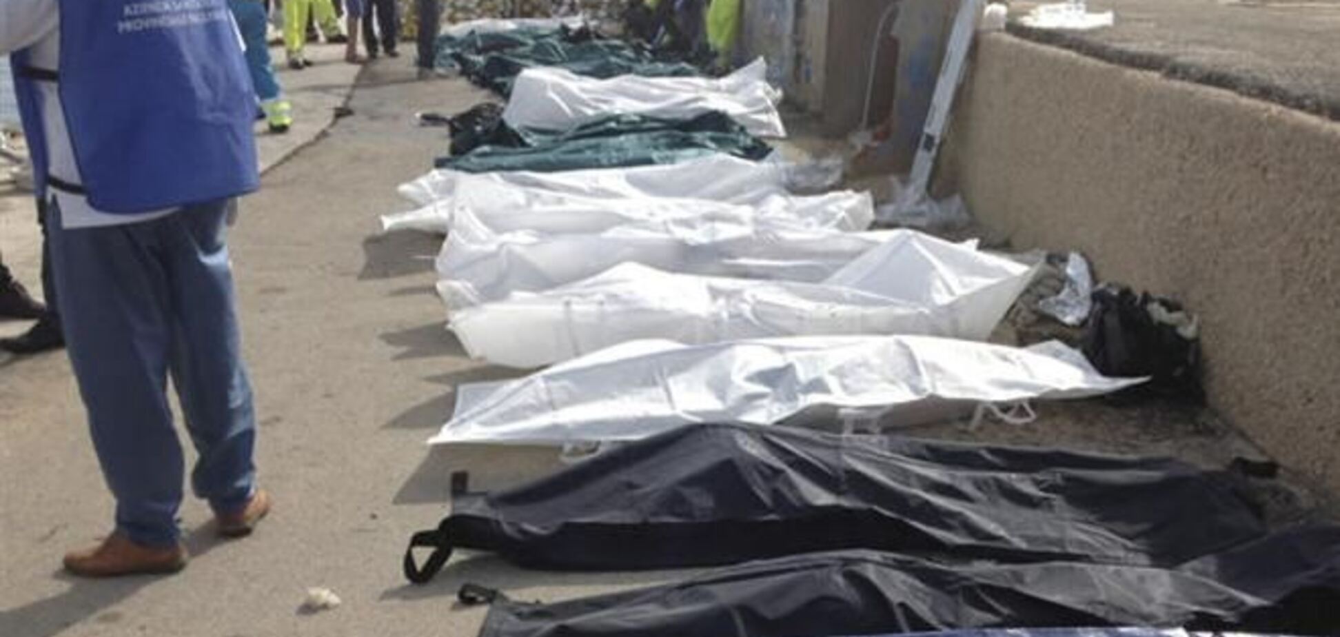 У берегов Италии потонул корабль с мигрантами: 94 погибших