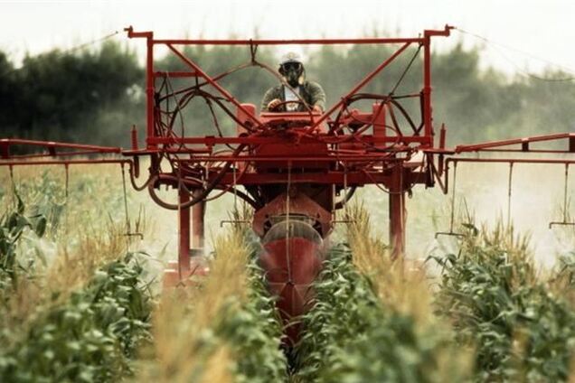 На Львівщині міліція вилучила 70 тонн незаконних отрутохімікатів