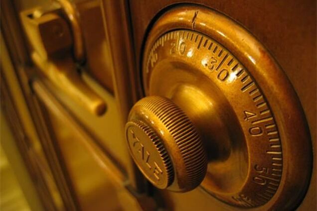 На Рівненщині невідомі викрали з сейфа бізнесмена близько 100 тис. грн