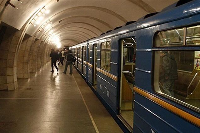За пассажирами киевского метро следят 400 камер видеонаблюдения