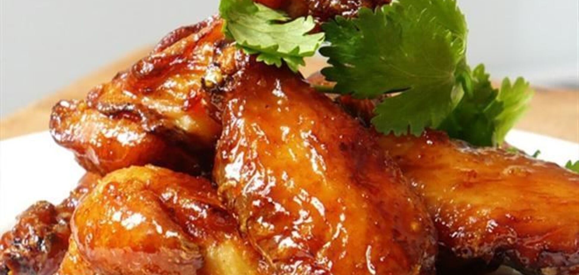 В Черновцах девять человек отравились курами-гриль