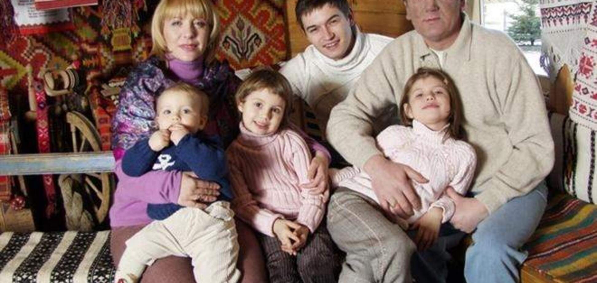 Жена Ющенко в наказание лишила сына Интернета