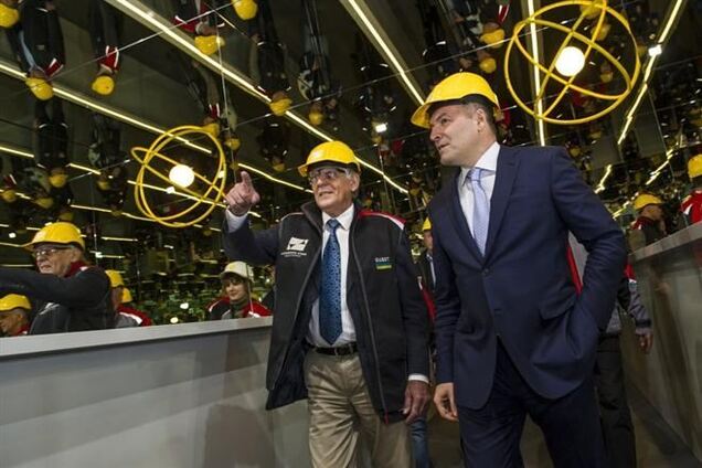 Малоизвестная компания скупает долги предприятий Пинчука