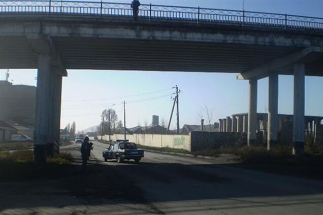 На Луганщине самоубийца прыгнул с 10-метрового моста