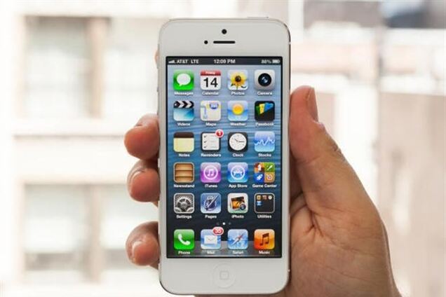 В Украину легально ввезли всего 13 тыс. iPhone 5