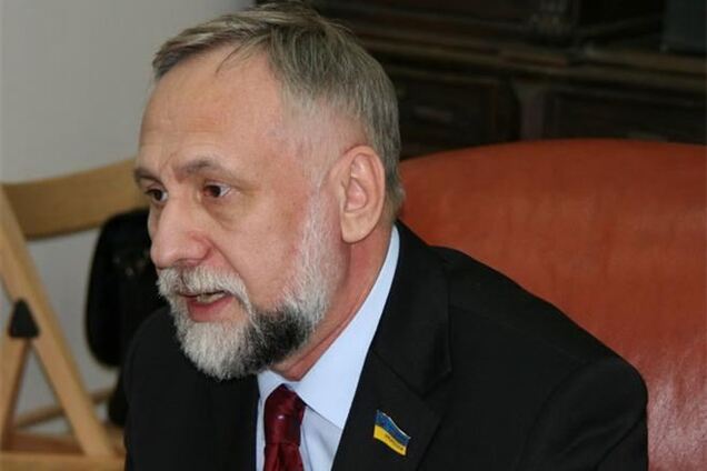 Кармазін вимагає відставки ЦВК