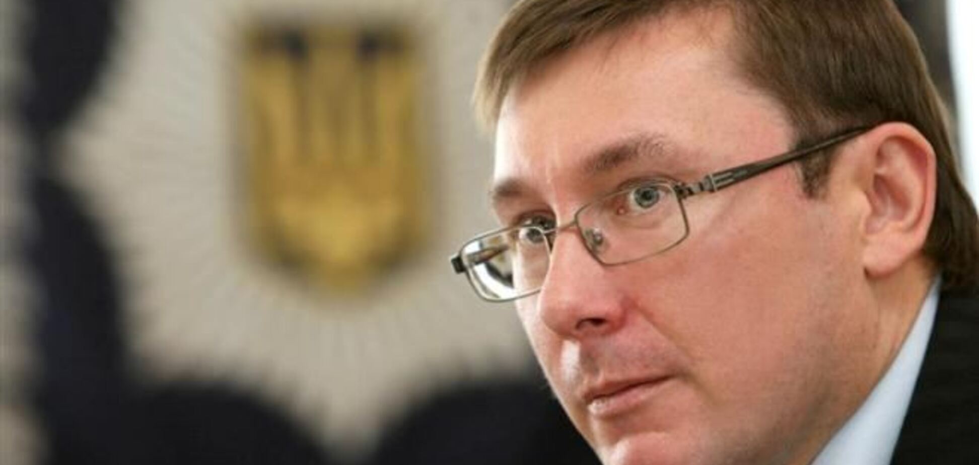 Президент имеет все полномочия освободить Тимошенко собственным Указом - Луценко