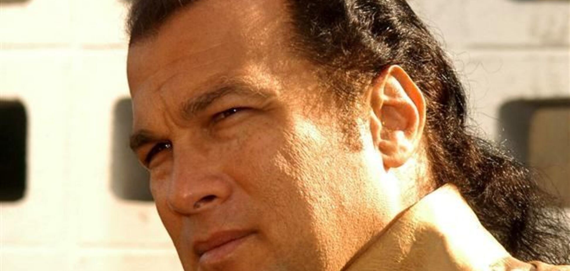 Стивен Сигал хочет стать 'частью Чечни'