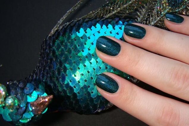 Зеленый лак для ногтей – хит осени 2013