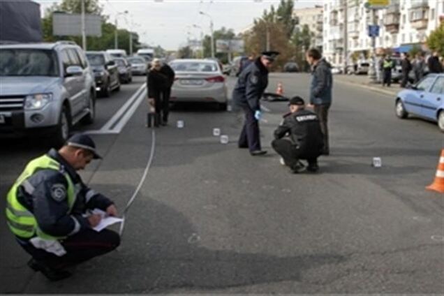 В Киеве женщина за рулем насмерть сбила пенсионерку на 'зебре'