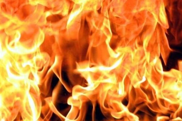 В Мариуполе мужчина облил сожительницу керосином и поджег