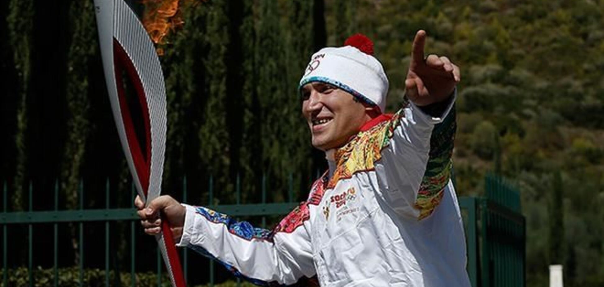 Почему огонь погас? 10 удивительных историй про олимпийский факел