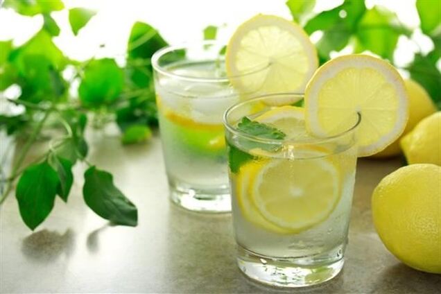 Лимонная вода очень полезна для здоровья