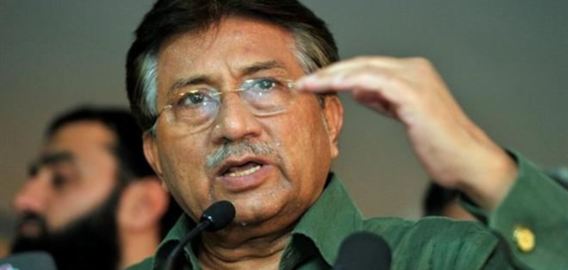 Екс-президент Пакистану Мушарраф хоче виїхати з країни
