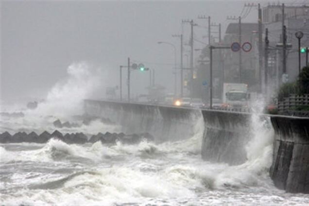 В Китае от тайфуна 'Фитоу' пострадали 7 миллионов человек